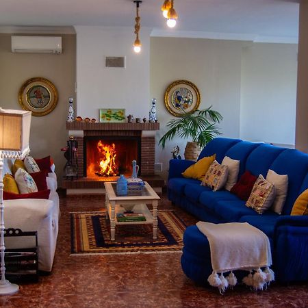 Alojamiento Rural Las Acacias Cabra Bagian luar foto